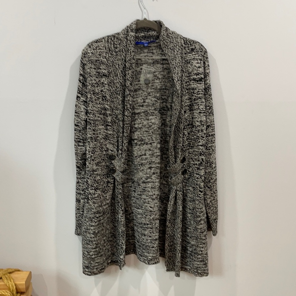 APT9 cardigan
